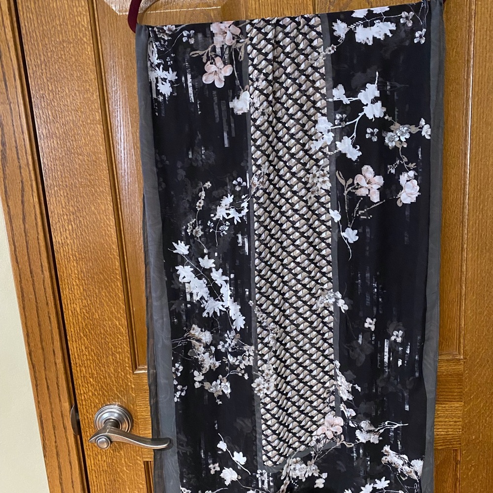 WHBM Scarf